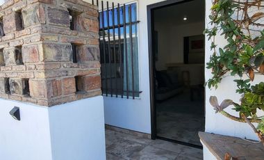Furnihsed Guest House Studio,  Casita Estudio Amueblada completamente