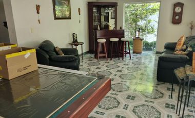 EXCELENTE RESIDENCIA EN VENTA  CONDADO DE SAYAVEEDRA