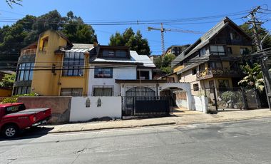 Gran casa 3 pisos en Barrio Universitario Concepción, Chorrillos