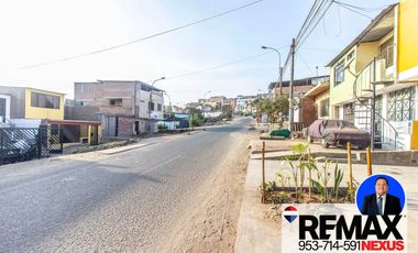 SE VENDE CASA DE TRES PISOS CON DOS LOCALES COMERCIALES EN AVENIDA EN SAN JUAN DE MIRAFLORES