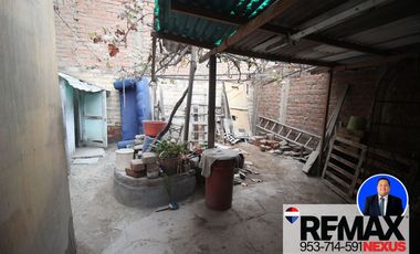 SE VENDE TERRENO EN AVENIDA COMERCIAL SAN JUAN DE MIRAFLORES