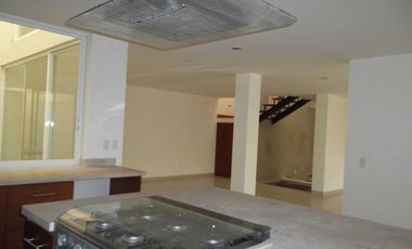 EXCELENTE CASA EN RENTA con opcion a compra.