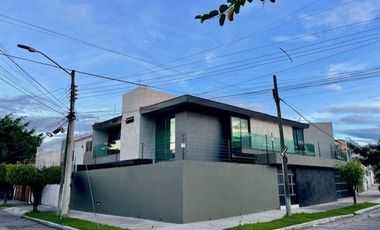 CASA EN VENTA RESIDENCIAL VICTORIA