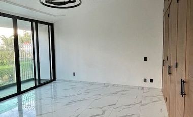 CASA EN VENTA RESIDENCIAL VICTORIA