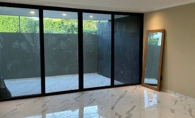 CASA EN VENTA RESIDENCIAL VICTORIA