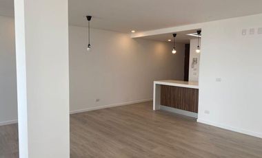 VENTA - Santa Fe Juriquilla. Departamento con estudio y 1 recamara