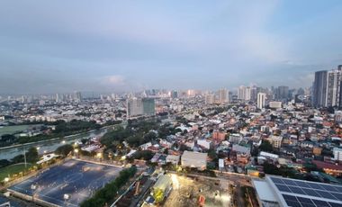 Good deal! Corner 3BR Unit for Sale in Solstice, Circuit Makati