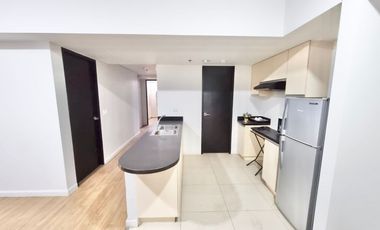Good deal! Corner 3BR Unit for Sale in Solstice, Circuit Makati
