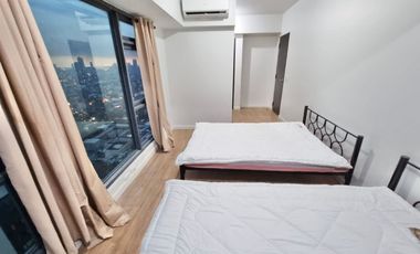 Good deal! Corner 3BR Unit for Sale in Solstice, Circuit Makati