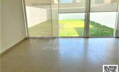 CASA EN RENTA, LA CAMPIÑA, DE LUJO, 3 REC. CON BAÑO Y VESTIDOR, 5 AUTOS, CASA CLUB / ALBERCA, EQUIPADA