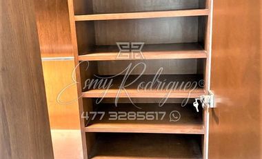 CASA EN RENTA, LA CAMPIÑA, DE LUJO, 3 REC. CON BAÑO Y VESTIDOR, 5 AUTOS, CASA CLUB / ALBERCA, EQUIPADA