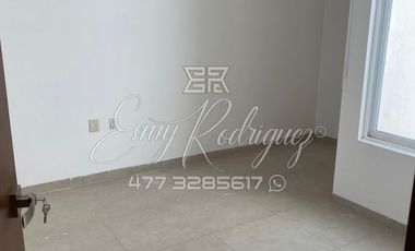 CASA EN RENTA, LA CAMPIÑA, DE LUJO, 3 REC. CON BAÑO Y VESTIDOR, 5 AUTOS, CASA CLUB / ALBERCA, EQUIPADA