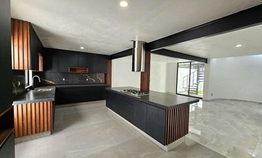 CASA EN VENTA EN PROVIDENCIA
