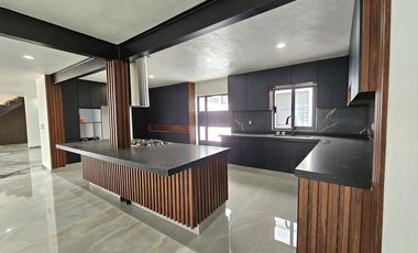 CASA EN VENTA EN PROVIDENCIA