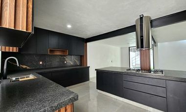 CASA EN VENTA EN PROVIDENCIA