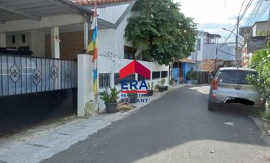 Dijual Rumah Strategis di Jl. Antena, Radio Dalam, Jakarta Selatan – Ideal untuk Kos-kosan atau Rumah Tinggal