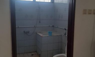 Rumah Super Strategis Pinggir Jalan Terogong Raya