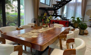 QUALITY 5-Bed House for sale at Riviera Golf Estate, Silang. P40m (neg)
