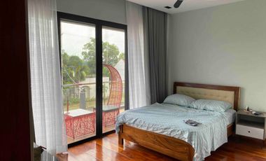 QUALITY 5-Bed House for sale at Riviera Golf Estate, Silang. P40m (neg)