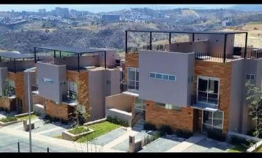 RENTA CASA NUEVA EN LAGO ESMERALDA ESTRENA CASA DESDE 24,500