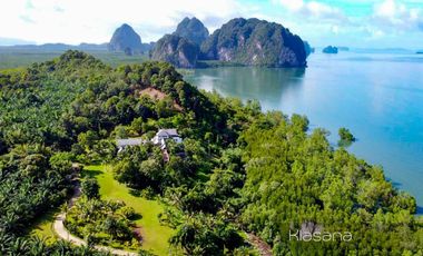 Luxury 5-Bedroom Villa on Impressive 25 Rai Oceanfront Plot