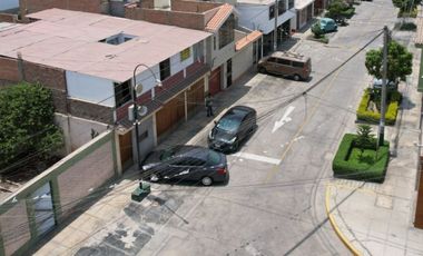 SE VENDE CASA A PRECIO DE TERRENO EN LOS OLIVOS URB. COVIDA