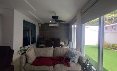 Casa en arriendo en La Castellana.