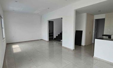 Venta de Casa en Fraccionamiento Altos, Oaxtepec