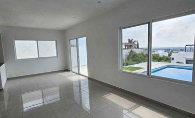 Venta de Casa en Fraccionamiento Altos, Oaxtepec
