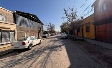 VENDE CASA San Ramon Stgo 5d/2b