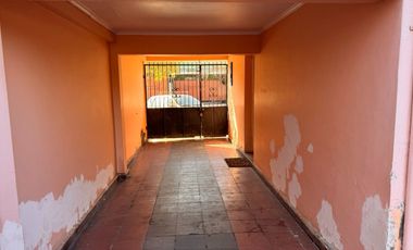 VENDE CASA San Ramon Stgo 5d/2b