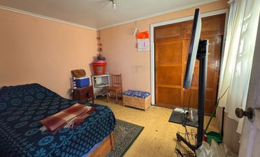 VENDE CASA San Ramon Stgo 5d/2b