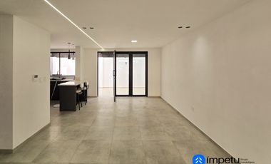 Pre-venta de casa VIP tres habitaciones cada una con baño privado con crédito VIP