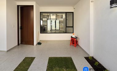 Pre-venta de casa VIP tres habitaciones cada una con baño privado con crédito VIP
