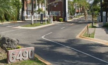 ¡¡Haz Que Tu Dinero Trabaje Para Ti Hoy !! Venta de Hermosa Casa en Exclusiva Zona, Col. Parque Guadalupe, Zapopan, Jal.