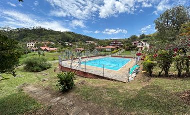 CASA CAMPESTRE MONIQUIRA VENTA