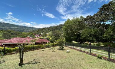 CASA CAMPESTRE MONIQUIRA VENTA