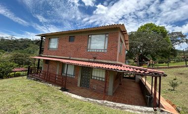 CASA CAMPESTRE MONIQUIRA VENTA