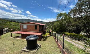 CASA CAMPESTRE MONIQUIRA VENTA