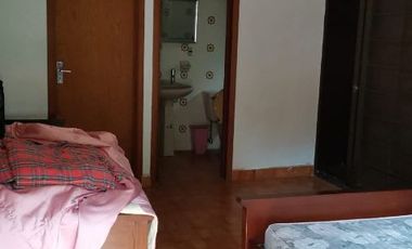 SE VENDE CASA COMO TERRENO EN FRACCIONAMIENTO JARDINES DE AHUATEPEC