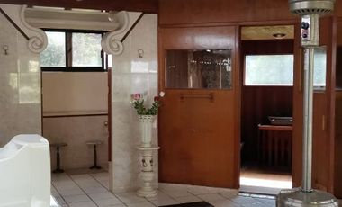 SE VENDE CASA COMO TERRENO EN FRACCIONAMIENTO JARDINES DE AHUATEPEC