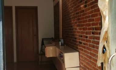 SE VENDE CASA COMO TERRENO EN FRACCIONAMIENTO JARDINES DE AHUATEPEC