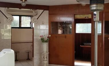 SE VENDE CASA COMO TERRENO EN FRACCIONAMIENTO JARDINES DE AHUATEPEC