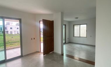 CASAS NUEVAS EN VENTA EN RINCONES LA HERRADURA