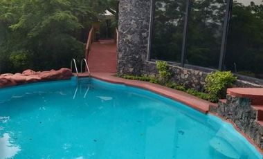 SE VENDE CASA CON ALBERCA EN  SAN ISIDRO, YAUTEPEC, MORELOS