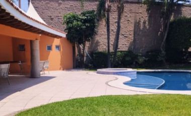 SE VENDE CASA A 1KM DE HACIENDA CORTES