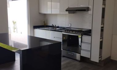 SE VENDE CASA A 1KM DE HACIENDA CORTES