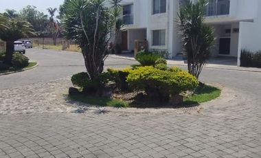 SE VENDE CASA A 1KM DE HACIENDA CORTES