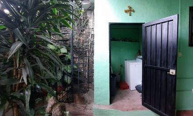 SE VENDE CASA DE UN SOLO NIVEL CON 3 BUNGALOWS