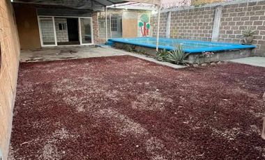 Se vende Casita con Alberca